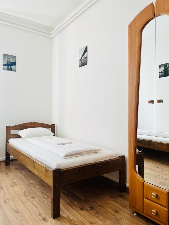 Gabor Panzio Aparthotel Gyal Luaran gambar